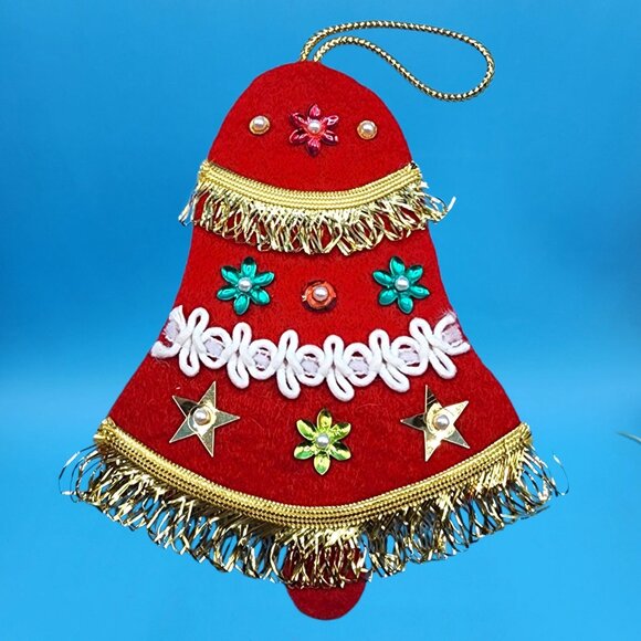 Vintage 1960s Red Felt Christmas Ornaments Beaded Bell Ball Gold Trim Set of 5 - Picture 10 of 12